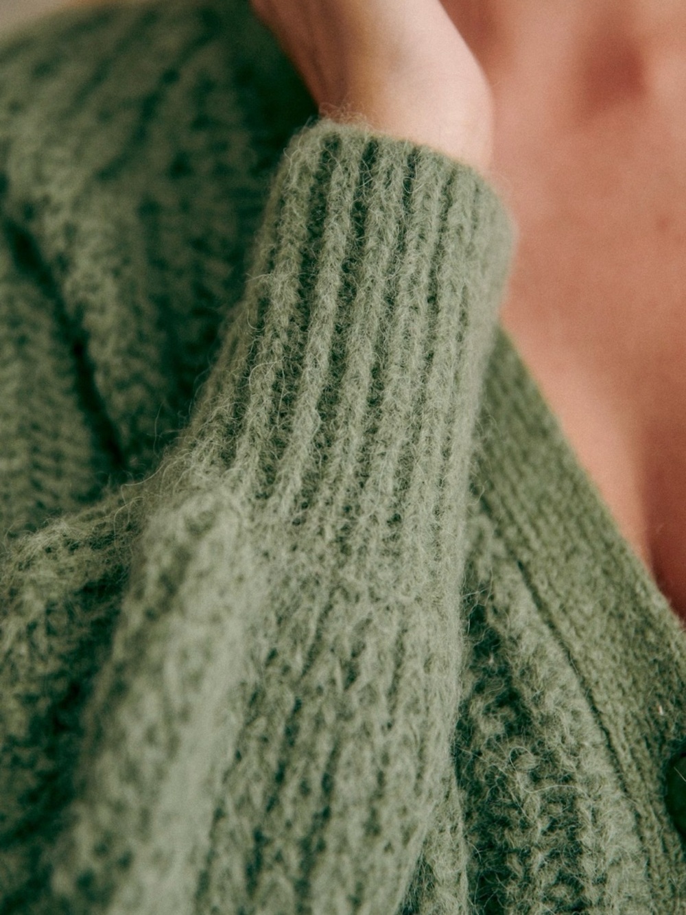 SEZANE - Olive Green Alpaca Wool Cardigan - Medium - NWT ✨ - Picture 3 of 3
